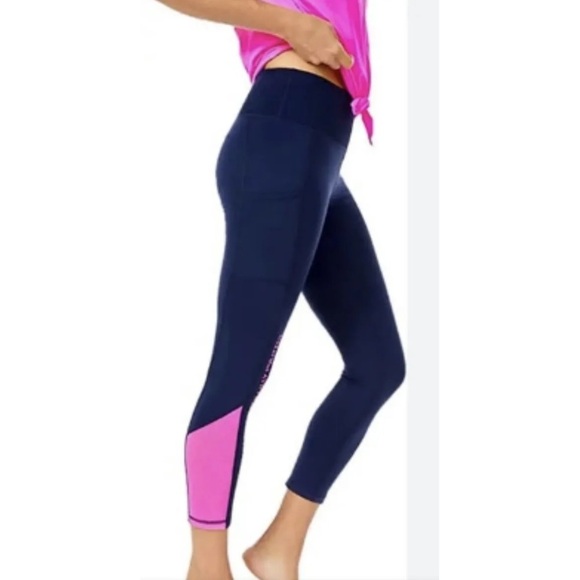 Lilly Pulitzer UPF 50+ Luxletic 24” Weekender Leggings - Picture 3 of 15